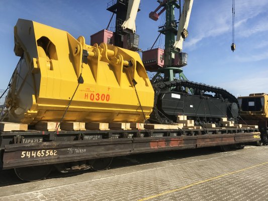 Railroad transportation of oversized cargoes 4 Railroad transportation of oversized cargoes 4