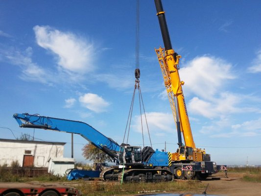 <h1>Excavator's assembling</h1> <h1>Excavator's assembling</h1>