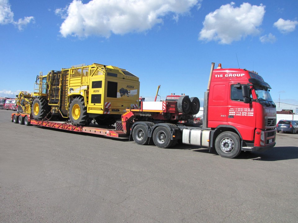 Transportation of agricultural equipment