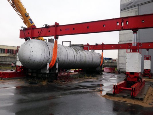 Complex logistics of 210t equipment 1